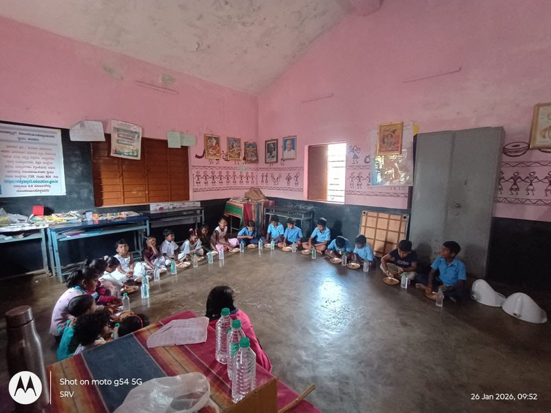 Aarohan CSR – midday meal with students